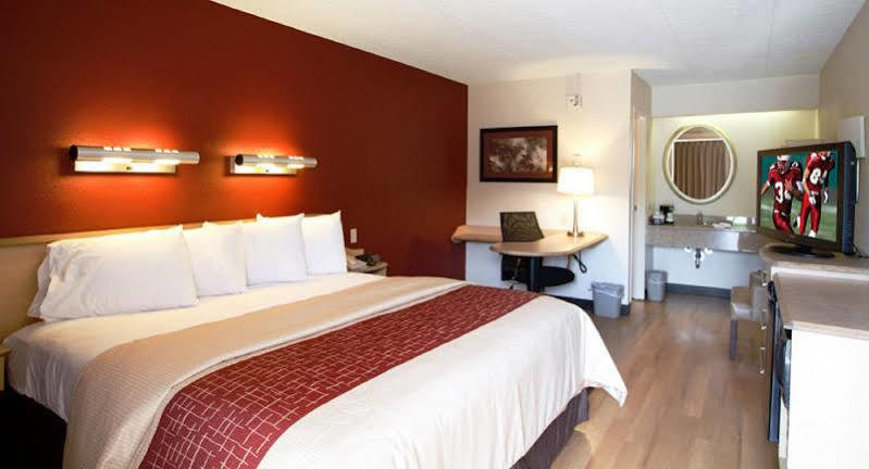 Red Roof Inn Detroit - Dearborn-Greenfield Village Bagian luar foto
